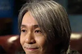 周星驰否认新恋情，称二人不熟，你还记得周星驰爱过的4个女人吗图片