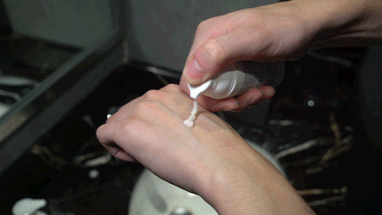 鑷敺浜鸿濡備綍娲楃櫧锛? onerror=