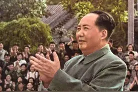 他是我军荣获一等功最多的战士，还受到过毛主席的接见图片