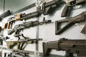 中国也有真枪体验馆，普通人也可以尝试吗？需要达到2个必备条件图片