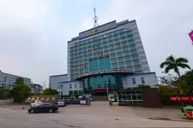 16岁男生手脚被捆吊颈死亡警方不予立案，称生前与人无矛盾，有穿女装现象 | 新闻早餐 2020.7.20 星期一图片