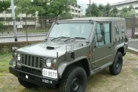 日本自卫队的军车图片