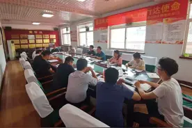 鹿泉区的这些乡镇迅速传达学习区两会精神......图片