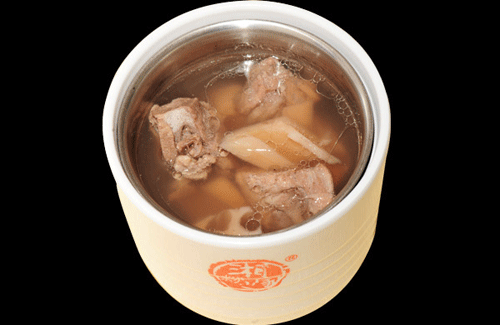 鸡骨草薏米花胶汤 2026年鸡骨草花胶可以一起煲汤吗