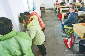 小学生在请假条里“搞事”，编的理由满是套路，老师却不当回事图片