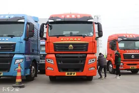 540马力12挡AMT，重汽汕德卡装备又更新了，带驻车空调图片