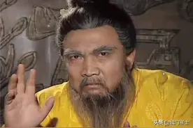 司马懿看见石头刻着牛马二字，说：司马家完了，转身杀了一员大将图片