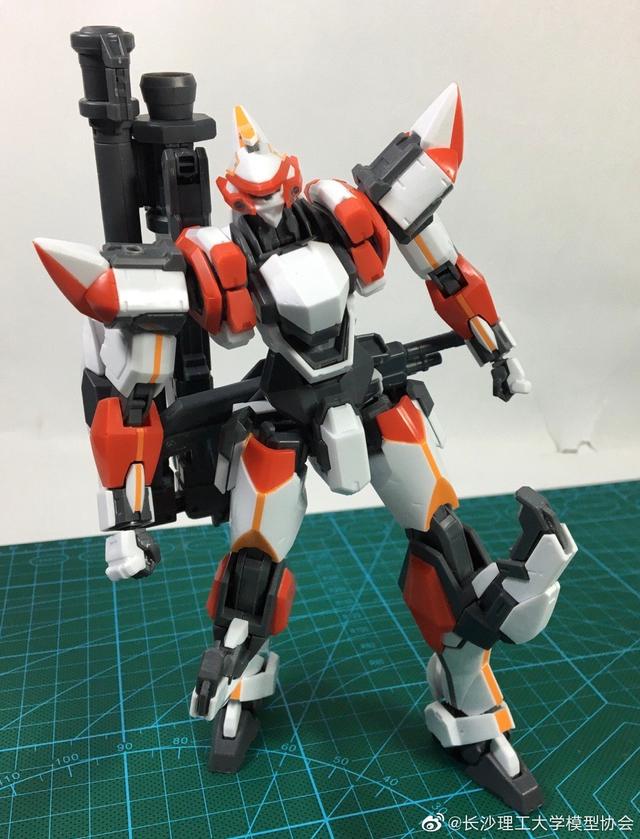 宅客模玩原创测评：青岛社 1/48 烈焰魔剑 测评（素组+展示部分）