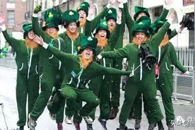 为什么戴绿帽子还那么开心呢？图片