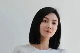 头发稀疏怎么办？八个方法让头发变浓密，你也可以成为氛围美女图片