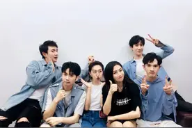 《站稳了朋友》没站稳，风头都被抢走了，沈腾的搞笑原来也有对手图片