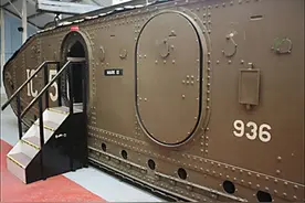 一战时的“战场大巴车”，马克IX装甲运兵车，可强塞30名士兵图片