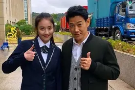 一个正宗日本人：演“鬼子”演到吐，却被中国人喜欢，凭什么？图片