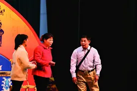 桂林永福县举行第35届“茅江之夏”彩调大赛图片