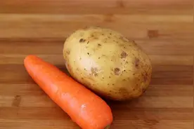 自从土豆学会这样做，我家一周做5次，比红烧肉还好吃，真香图片