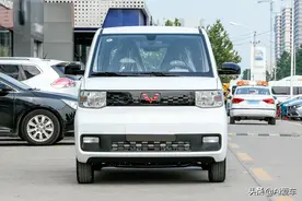 便宜不烧油，好养又省钱灵巧代步车，好开好停车，实拍宏光MINIEV图片