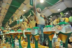 有言有味说单词（五百二十五讲） 趣味的“颜色”短语图片