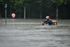 三天下了一年的雨！郑州这次暴雨千年不遇图片