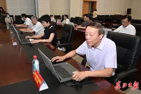 企业不发加班工资如何维权？劳动监察部门上线回应图片