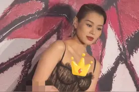 TVB视后胡杏儿造型翻车？吊带层叠礼裙显臃肿，被嘲像200斤图片