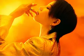 李斯丹妮的“金腰带”，你不知道她有多生猛图片
