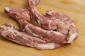 买排骨，要分清“前排”和“后排”，差距挺大，弄懂再买心有底图片