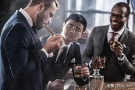 9年370倍！从传奇散户到百亿私募大佬，冯柳的“弱者”投资哲学图片