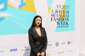 苏梓玲亮相上海时装周 VEECO ZHAO秀冷艳吸睛图片