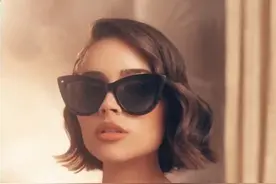 环球美女：美国选美小姐奥利维亚，BV时装优雅，皮靴穿搭性感图片