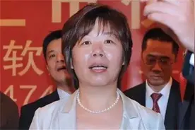 富士康流水线打工妹，复制郭台铭的模式，缔造出600亿科技巨头图片