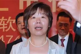 富士康流水线打工妹，复制郭台铭的模式，缔造出600亿科技巨头图片
