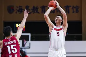 大哥回来了！易建联复出首秀！砍下全队最高分图片