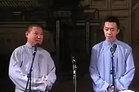 从相声演员到跑龙套，同何伟叛逃11年的李菁，老郭为何从不指责图片