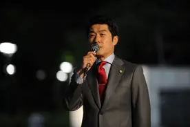 名品演技金相中凭《澡堂》走红却惨遭假白富美骗婚赔了夫人又折兵图片
