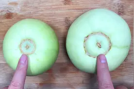 原来好吃的甜瓜用技巧挑，老瓜农：记住4点，一挑一个准，快学学视频封面