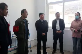 武乡：阎新平部署神南村采煤沉陷区搬迁安置和脱贫攻坚工作图片