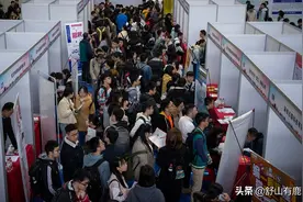 未来几年，社会将逐渐淘汰这四类人，而另外三类人即将崛起图片