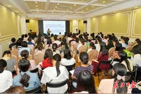 教育大咖谈“AI赋能教师”：能解决学生英语的“聋哑问题”图片
