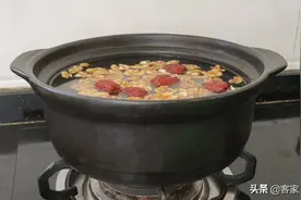 年后喝什么汤好？开学了常给孩子煲一锅营养靓汤，材料简单味道好图片