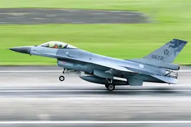 台湾F-16战机降落厦门？沈逸：真相到来之前，各方都在“讲故事”图片
