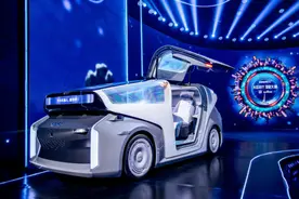 没有方向盘！百度“汽车机器人”才是无人驾驶该有的样子图片