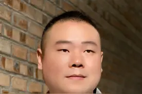 岳云鹏晒六步仿妆成贾玲，当事人回应：我哪做得不对，你可以直说图片