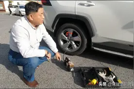 车“爆胎”时应特别注意的问题图片