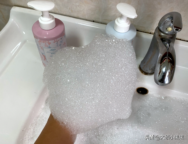 产后脱发发质差，试试这款美可芮多洗发水