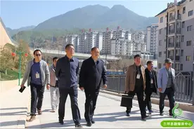 怒江州委副书记、州长李文辉一行到兰坪县开展“暖心慰问”工作图片
