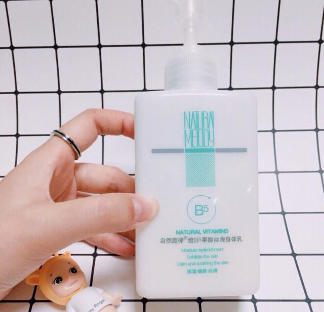 毛周角化可以用果酸身体乳吗