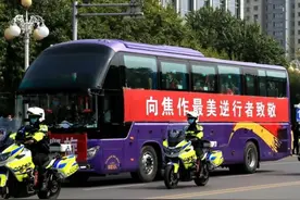 全民偶像！焦煤中央医院这4位勇士很有故事！图片