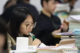 高三花10万补课，高考686分，当全校第一，家长却被别人笑话图片