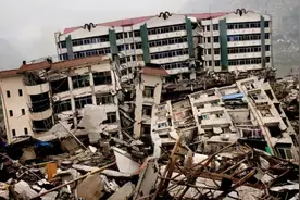 “最不务正业”校长叶志平：他让2300师生躲过512大地震图片