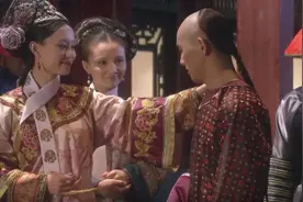 心理解析甄嬛传丨弘时弘历的命运，取决于皇后甄嬛不同的教育方式图片